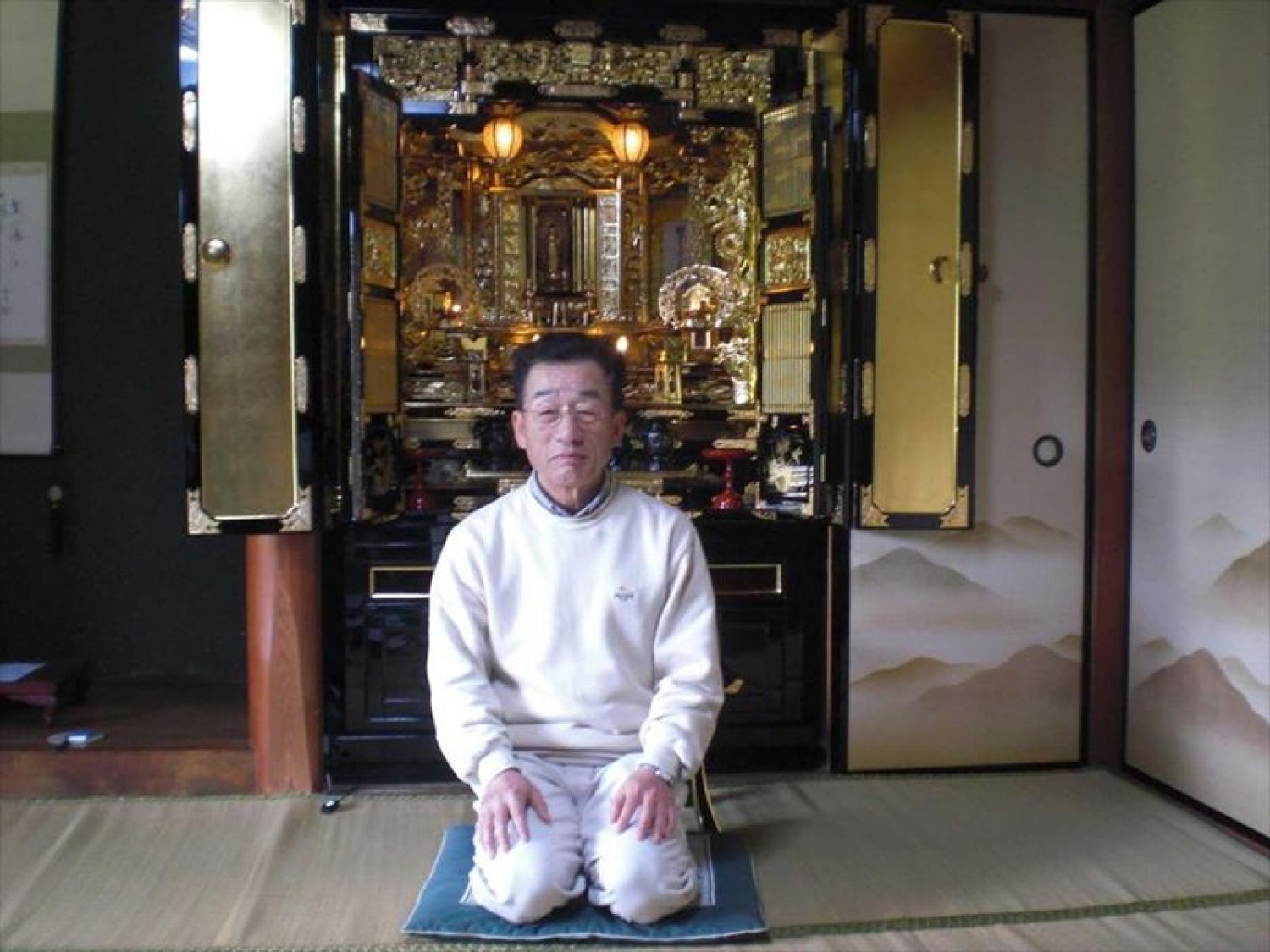 麗光堂のお客様 仏壇お洗濯の施工完了記念写真 三重県内