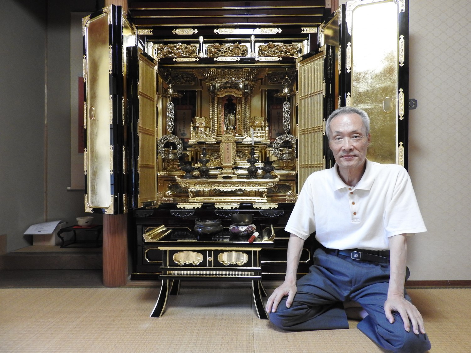 麗光堂のお客様 仏壇のお洗濯施工後の記念写真 三重県鈴鹿市